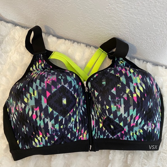 Victoria's Secret Other - Victoria Secret knockout bra size 36DD